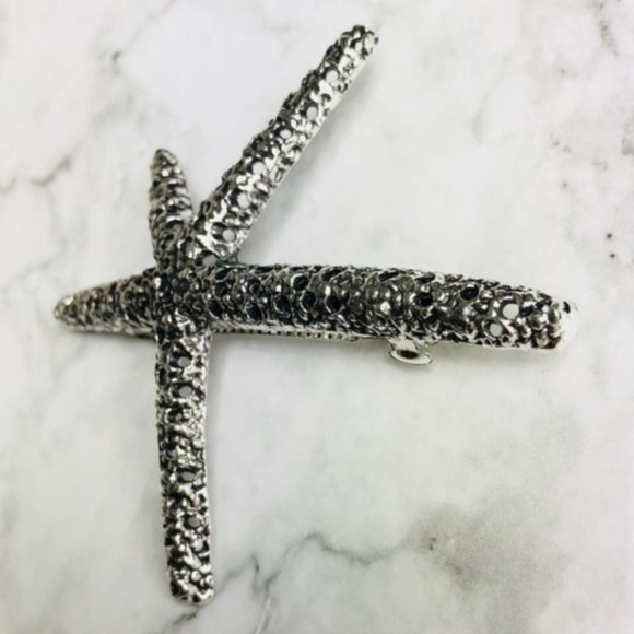 Brandy Melville Silver Metal Starfish Hair Clip - Picture 3 of 7